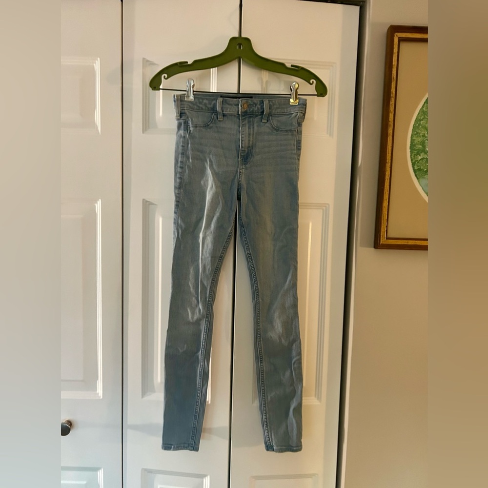 Hollister Women’s High-Rise Jean Leggings With Advanced Stretch; Size W25 L28